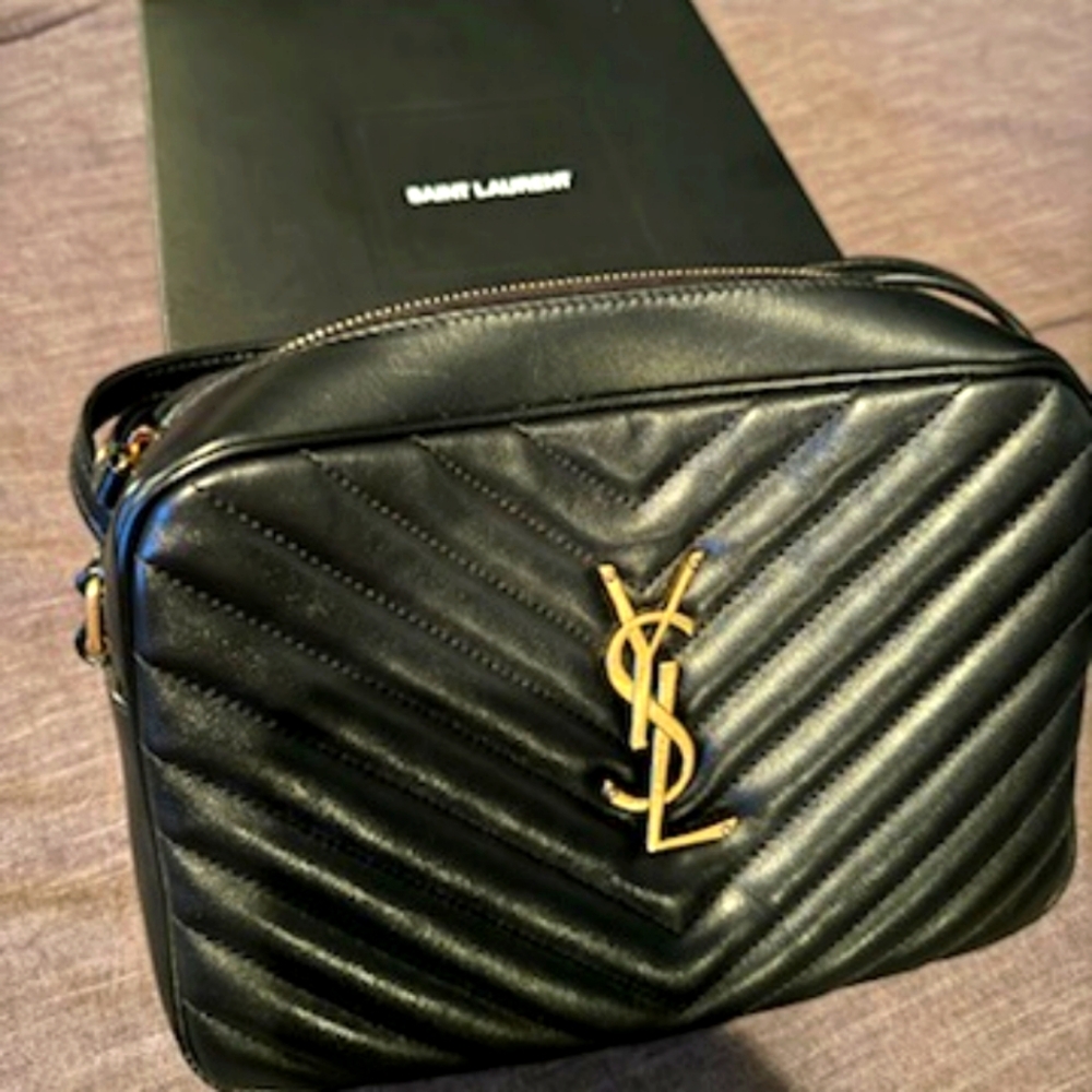 YSL Medium Lou bag w/quilted leather